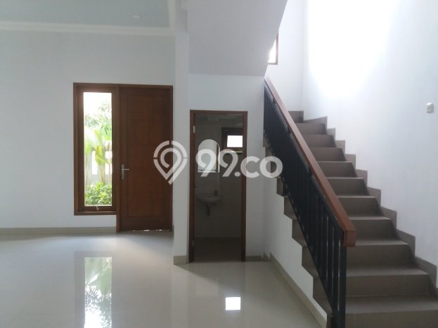 Rumah Mewah LB 200m2 Siap Pakai Desain Elegan di Rempoa, Tangerang Rumah Mewah LB 200m2 Siap Pakai Desain Elegan di Rempoa, Tangerang
