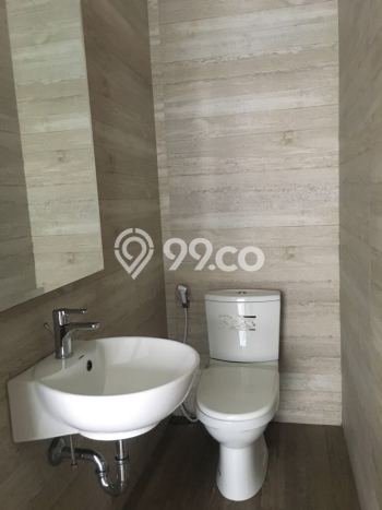 Rumah 5 KT 4 KM di Area Kebayoran Baru, Jakarta Selatan Rumah 5 KT 4 KM di Area Kebayoran Baru, Jakarta Selatan