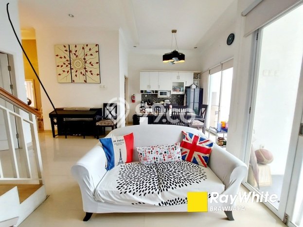 Rumah Strategis area Pangkalan Jati, Akses ke Pangkalan Jati, Depok, Depok - LT 197m² Rumah Strategis area Pangkalan Jati, Akses ke Pangkalan Jati, Depok, Depok - LT 197m²