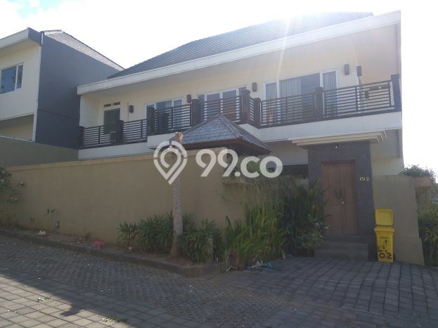 Rumah Sewa Badung LT 240m2 LB 250m2 Area Jimbaran Rumah Sewa Badung LT 240m2 LB 250m2 Area Jimbaran