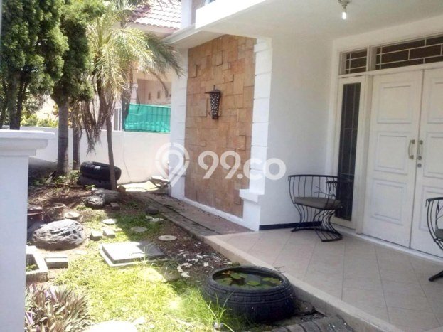 PROPERTI PILIHAN! Rumah Asri area Waru, Luas 198m2m² Bangunan 135m2m² PROPERTI PILIHAN! Rumah Asri area Waru, Luas 198m2m² Bangunan 135m2m²