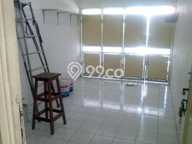 PROPERTI PILIHAN! Rumah Asri area Waru, Luas 198m2m² Bangunan 135m2m² PROPERTI PILIHAN! Rumah Asri area Waru, Luas 198m2m² Bangunan 135m2m²