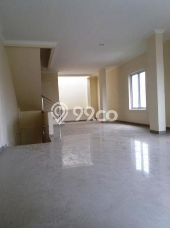 Rumah Exclusive LT 102m² / LB 230m² di Kawasan Asri Tanjung Duren, Jakarta Barat Rumah Exclusive LT 102m² / LB 230m² di Kawasan Asri Tanjung Duren, Jakarta Barat