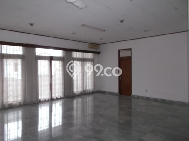 BEST DEAL! Rumah di Cipete, 4 KM, Dekat Fasilitas Umum, Luas 500m² LB 700m² BEST DEAL! Rumah di Cipete, 4 KM, Dekat Fasilitas Umum, Luas 500m² LB 700m²