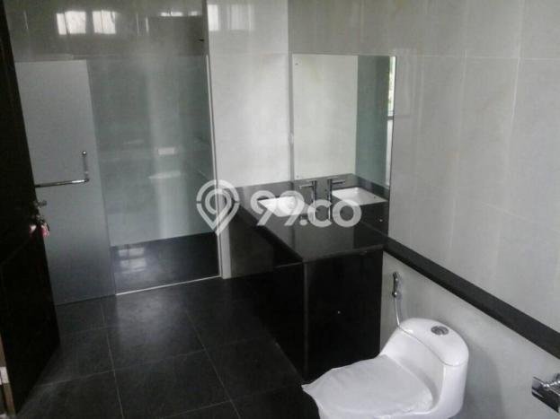 GOOD DEAL! Rumah Strategis area Kebon Jeruk, LT 325m² LB 550m² GOOD DEAL! Rumah Strategis area Kebon Jeruk, LT 325m² LB 550m²