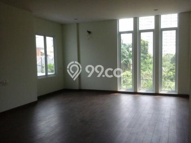GOOD DEAL! Rumah Strategis area Kebon Jeruk, LT 325m² LB 550m² GOOD DEAL! Rumah Strategis area Kebon Jeruk, LT 325m² LB 550m²