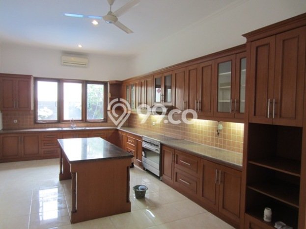 LIMITED UNIT! Rumah di Cipete, 5 KM, LT 1000m² LB 500m² LIMITED UNIT! Rumah di Cipete, 5 KM, LT 1000m² LB 500m²