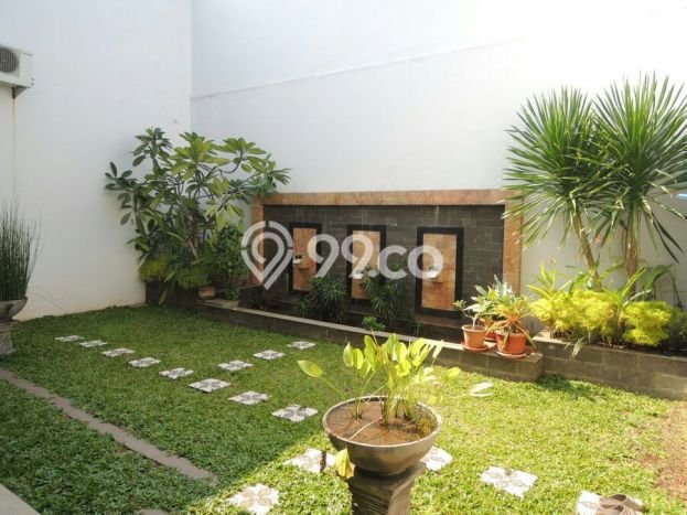 DIJUAL CEPAT! Rumah Nyaman area Harapan Indah, Bekasi, Luas 300m² LB 275m² BISA KPR! DIJUAL CEPAT! Rumah Nyaman area Harapan Indah, Bekasi, Luas 300m² LB 275m² BISA KPR!