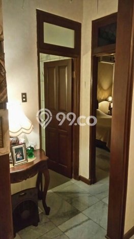 Investasi Menjanjikan 4 Kamar Tidur Lokasi Strategis di Kawasan Berkembang Cinere, Depok Investasi Menjanjikan 4 Kamar Tidur Lokasi Strategis di Kawasan Berkembang Cinere, Depok
