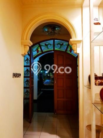Jual Rumah Mewah Megah Dengan View Eksklusif di Puri Indah, Jakarta Barat Jual Rumah Mewah Megah Dengan View Eksklusif di Puri Indah, Jakarta Barat