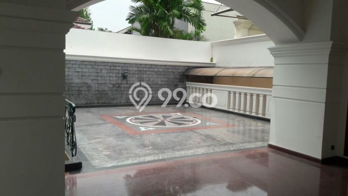 Disewakan! Rumah 4 Kamar Tidur &
5 Kamar Mandi di Pondok Indah, Jakarta Selatan Disewakan! Rumah 4 Kamar Tidur &
5 Kamar Mandi di Pondok Indah, Jakarta Selatan