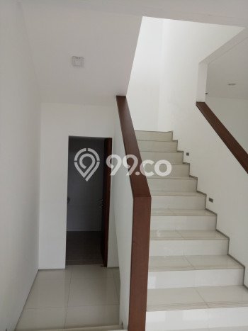 SPECIAL PROPERTY! Rumah di Cibubur, Luas 200m² Bangunan 250m² SPECIAL PROPERTY! Rumah di Cibubur, Luas 200m² Bangunan 250m²