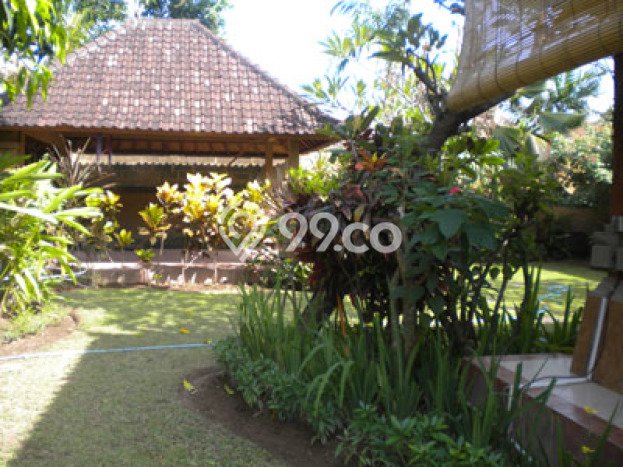 PENAWARAN EKSKLUSIF! Rumah di Sanur, 3 KT, Area Premium, Luas 400m² LB 150m² PENAWARAN EKSKLUSIF! Rumah di Sanur, 3 KT, Area Premium, Luas 400m² LB 150m²