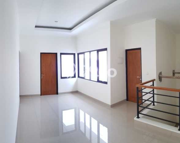 Cluster Cantik 2 Lt Nuansa Villa, View Danau @Brand New di Srengseng Sawah Cluster Cantik 2 Lt Nuansa Villa, View Danau @Brand New di Srengseng Sawah