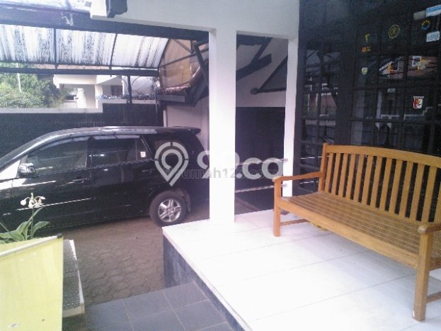 Rumah Lokasi Strategis di Pasteur, Bandung, LT 400m² LB 200m² Rumah Lokasi Strategis di Pasteur, Bandung, LT 400m² LB 200m²