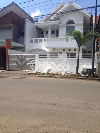 Rumah Elit Modern Tanpa Renovasi di Semanan Jakarta Barat Rumah Elit Modern Tanpa Renovasi di Semanan Jakarta Barat