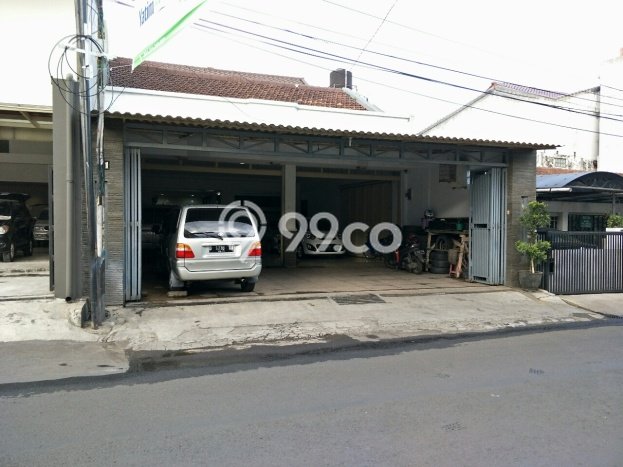 Ready to Use! Premium House LT 261m2 Desain Modern di BKR Ready to Use! Premium House LT 261m2 Desain Modern di BKR