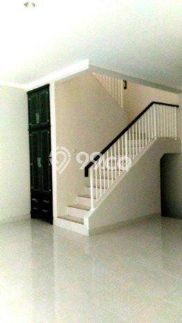 Rumah sewa siap huni 4 Kamar Tidur di Bintaro, Tangerang Selatan Rumah sewa siap huni 4 Kamar Tidur di Bintaro, Tangerang Selatan