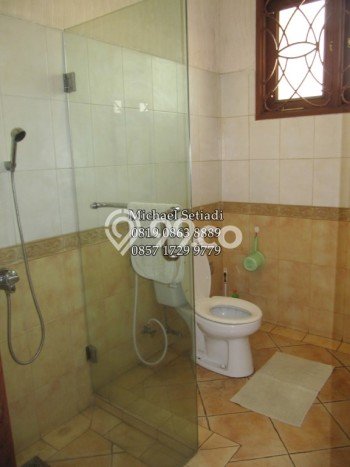 Rumah Premium 5 KT 5 KM di Kompleks Perumahan TB Simatupang, Jakarta Selatan Rumah Premium 5 KT 5 KM di Kompleks Perumahan TB Simatupang, Jakarta Selatan