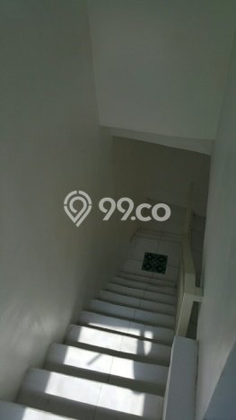 Rumah Lokasi Strategis di Rungkut, Surabaya, LT 32m² LB 64m² Rumah Lokasi Strategis di Rungkut, Surabaya, LT 32m² LB 64m²