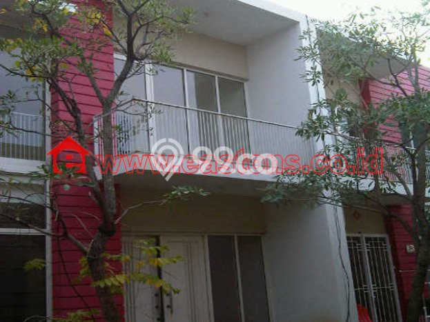For Sale Hunian Rumah Terawat 3 Kamar di Pantai Indah Kapuk, Jakarta Utara For Sale Hunian Rumah Terawat 3 Kamar di Pantai Indah Kapuk, Jakarta Utara