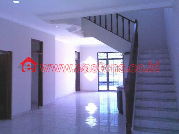 Ready to Use! Luxury House LT 176m2 Desain Elegan di Pantai Indah Kapuk Ready to Use! Luxury House LT 176m2 Desain Elegan di Pantai Indah Kapuk
