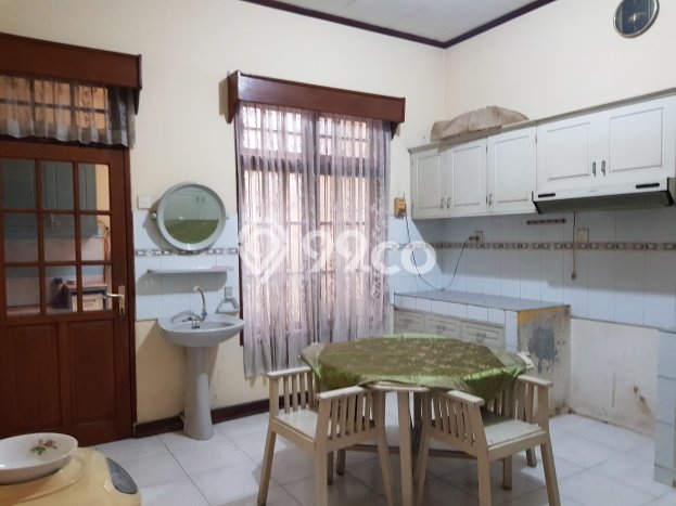 Jarang Ada! Rumah Kontrakan 6 Kamar Bagus Siap Huni Bandung Kota Jarang Ada! Rumah Kontrakan 6 Kamar Bagus Siap Huni Bandung Kota