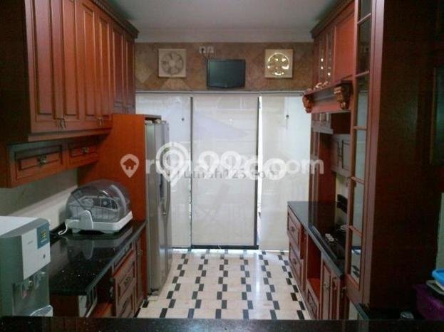 Rumah LT 700m² / LB 550m² Pemandangan Gunung di Balikpapan Selatan, Balikpapan Rumah LT 700m² / LB 550m² Pemandangan Gunung di Balikpapan Selatan, Balikpapan