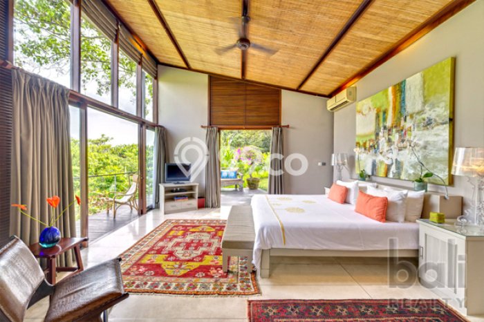 Rumah Luxury Modern Siap Huni di Canggu Badung Rumah Luxury Modern Siap Huni di Canggu Badung
