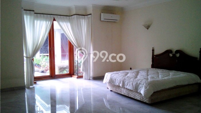 Jual Rumah Luas Elegan Dengan View Eksklusif di Ampera, Jakarta Selatan Jual Rumah Luas Elegan Dengan View Eksklusif di Ampera, Jakarta Selatan