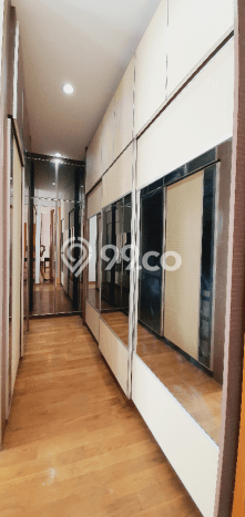 Dijual Rumah Mewah Megah Dengan View Cantik di Intercon, Jakarta Barat Dijual Rumah Mewah Megah Dengan View Cantik di Intercon, Jakarta Barat