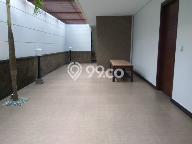 Rumah kawasan Nusa Dua, 4 KM, Area Premium, LT 500m² Bangunan 350m² Rumah kawasan Nusa Dua, 4 KM, Area Premium, LT 500m² Bangunan 350m²