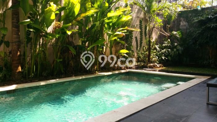 Rumah area Nusa Dua, Badung, Luas 208m² Bangunan 200m² - JUAL CEPAT! Rumah area Nusa Dua, Badung, Luas 208m² Bangunan 200m² - JUAL CEPAT!