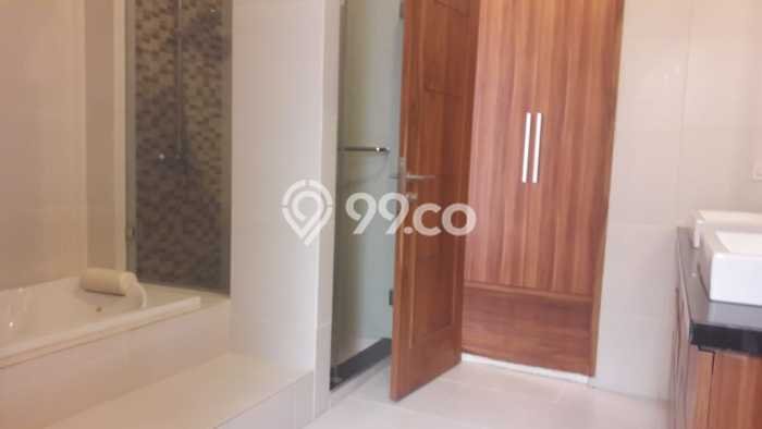 Rumah Luxury Modern Tanpa Renovasi di Kemang Jakarta Selatan Rumah Luxury Modern Tanpa Renovasi di Kemang Jakarta Selatan