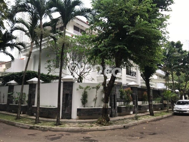 Rumah sewa siap huni 5 KT di Kuningan, Jakarta Selatan Rumah sewa siap huni 5 KT di Kuningan, Jakarta Selatan