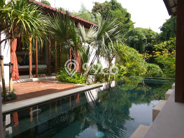 Rumah di Jimbaran, Siap Huni, 3 KM, Akses Jimbaran, Badung, Badung, Luas 360m² Bangunan 180m² Rumah di Jimbaran, Siap Huni, 3 KM, Akses Jimbaran, Badung, Badung, Luas 360m² Bangunan 180m²