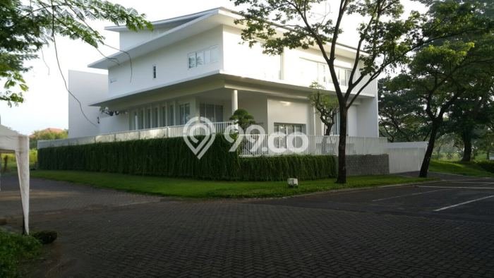 Jual Rumah Luas Megah Dengan View Cantik di Citraland, Surabaya Jual Rumah Luas Megah Dengan View Cantik di Citraland, Surabaya