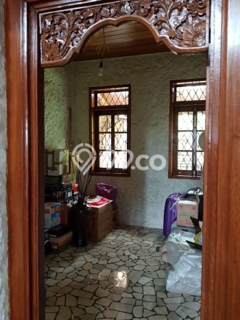 Rumah Elit Modern Tanpa Renovasi di Dago Bandung Rumah Elit Modern Tanpa Renovasi di Dago Bandung