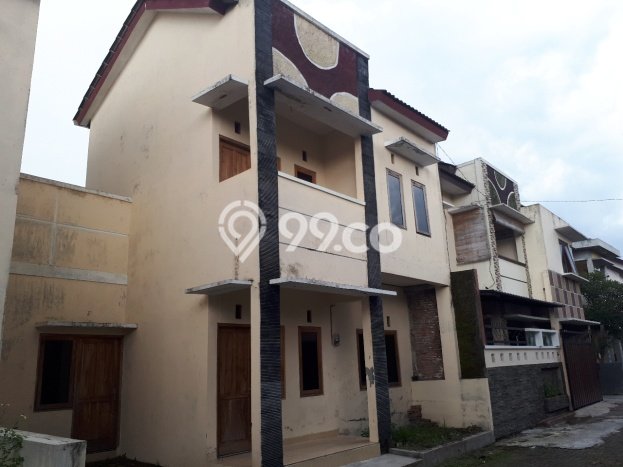 Rumah Nyaman 3 KT LB 80m2 Kondisi Bagus di Gentan Rumah Nyaman 3 KT LB 80m2 Kondisi Bagus di Gentan