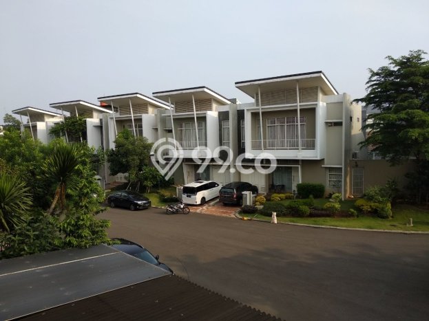 Rumah Lokasi Strategis di Gading Serpong The Spring, Tangerang, LT 162m² LB 200m² Rumah Lokasi Strategis di Gading Serpong The Spring, Tangerang, LT 162m² LB 200m²