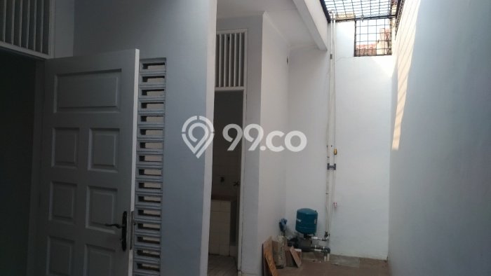 Rumah Luas Asri 3 KT Siap Pakai di Serpong Villa Melati Mas Tangerang Selatan Rumah Luas Asri 3 KT Siap Pakai di Serpong Villa Melati Mas Tangerang Selatan