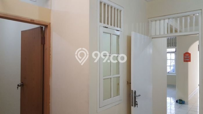 Disewakan! Rumah 2 Kamar Tidur &
2 Kamar Mandi di BSD, Tangerang Disewakan! Rumah 2 Kamar Tidur &
2 Kamar Mandi di BSD, Tangerang