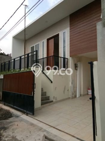 Dijual Cepat Rumah Bagus Siap Huni LB 144m2 di Cinere, Depok Dijual Cepat Rumah Bagus Siap Huni LB 144m2 di Cinere, Depok