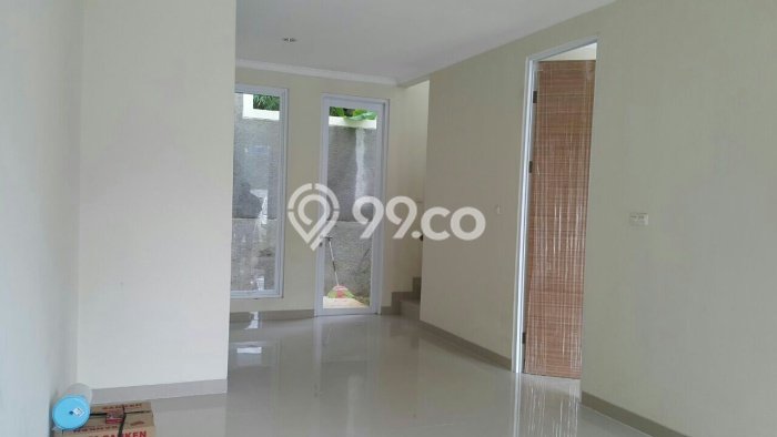 For Sale Rumah 3 Kamar Lokasi Ideal Bagus dan Strategis di Cinere For Sale Rumah 3 Kamar Lokasi Ideal Bagus dan Strategis di Cinere