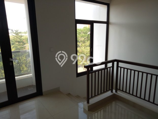 Rumah Luxury Modern Tanpa Renovasi di BSD Eminent Tangerang Rumah Luxury Modern Tanpa Renovasi di BSD Eminent Tangerang