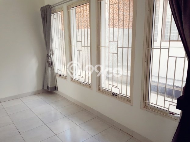 Disewakan! Rumah 2 Kamar Tidur &
2 Kamar Mandi di Bintaro, Tangerang Selatan Disewakan! Rumah 2 Kamar Tidur &
2 Kamar Mandi di Bintaro, Tangerang Selatan
