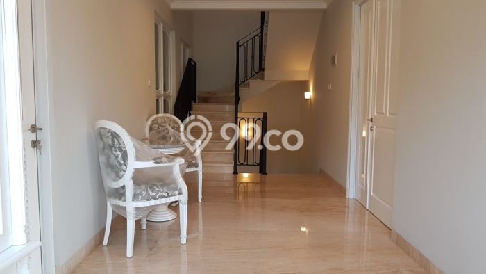 Dijual Rumah Premium dengan Fasilitas Sekitar Lengkap di Cilandak, Jakarta Selatan Dijual Rumah Premium dengan Fasilitas Sekitar Lengkap di Cilandak, Jakarta Selatan