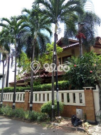 Rumah Elit Modern Tanpa Renovasi di Kuningan Jakarta Selatan Rumah Elit Modern Tanpa Renovasi di Kuningan Jakarta Selatan