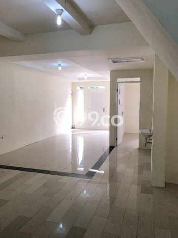 Bisa KPR! Rumah Asri di Antapani, LT 90m² Bangunan 103m² Bisa KPR! Rumah Asri di Antapani, LT 90m² Bangunan 103m²