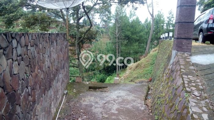 Jual Rumah Luas Elegan Dengan View Cantik di Dago, Bandung Jual Rumah Luas Elegan Dengan View Cantik di Dago, Bandung